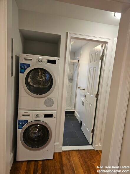 Building Photo - 67 Wyman St