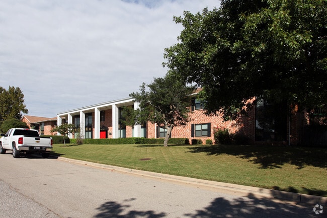 Building Photo - Imperial Terrace Condominiums