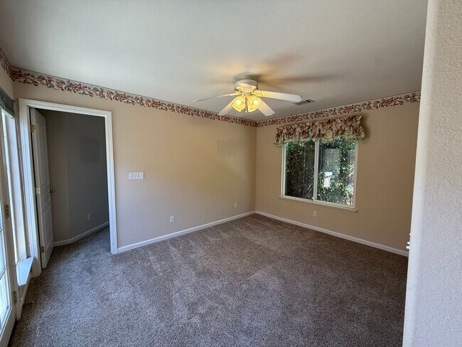 Building Photo - Single story home located in desirable northwest Modesto neighborhood!