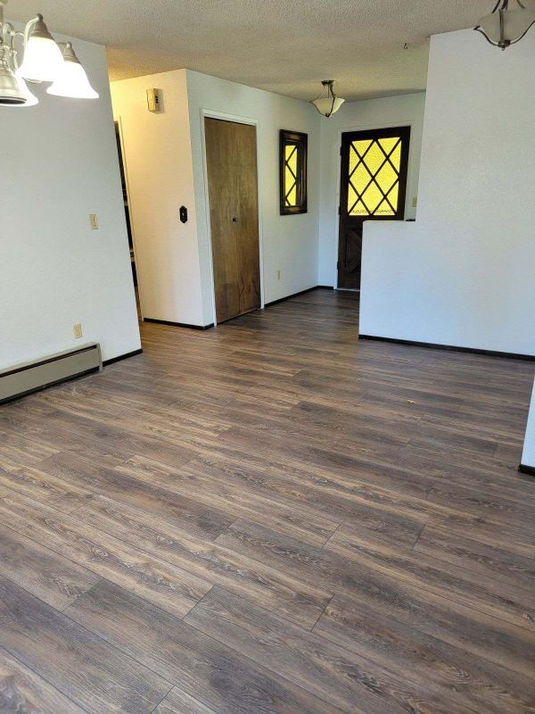 Building Photo - 1101 Shasta Alpine Dr