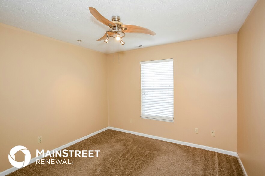 Building Photo - 1572 Cottonwood Dr