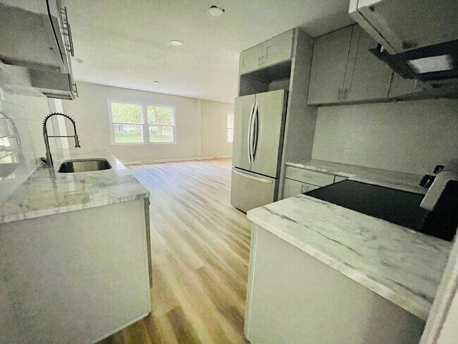 Building Photo - 1601 Echo Ln
