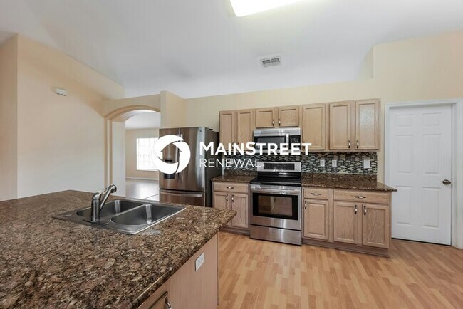 Building Photo - 3 Bedroom Pet-Friendly Home in Lehigh Acre...