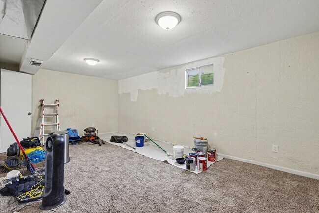 Building Photo - 1731 Auburn Dr
