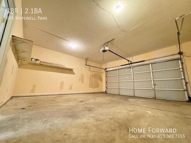 Building Photo - 605 Hopewell Park