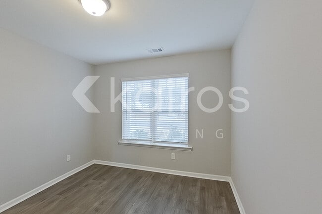 Building Photo - 101 St Phillip Wy