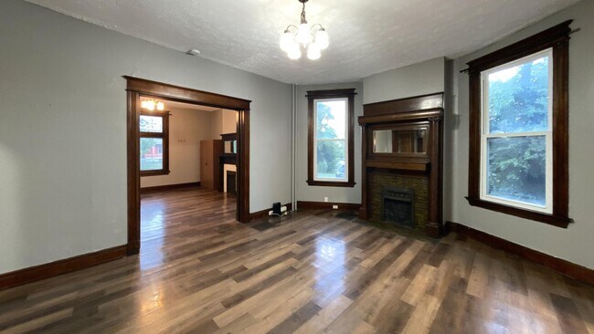 Primary Photo - 449 Riddle Rd