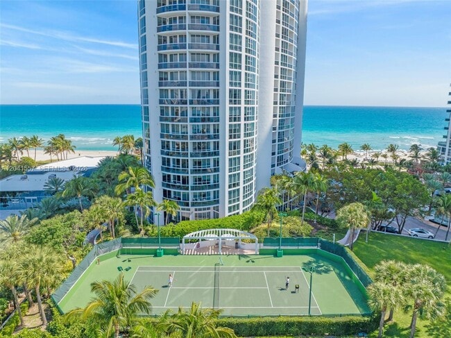 Building Photo - 18201 Collins Ave