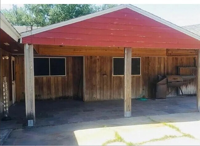 Building Photo - 4918 Lavaca Dr