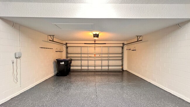 Building Photo - AWESOME 4BD/3BA in Orlando!!!