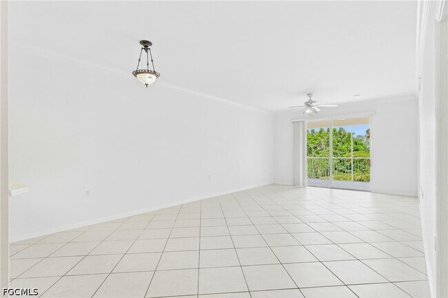 Building Photo - 8251 Pathfinder Loop