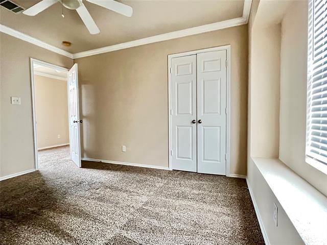 Building Photo - 2639 Blackstone Dr