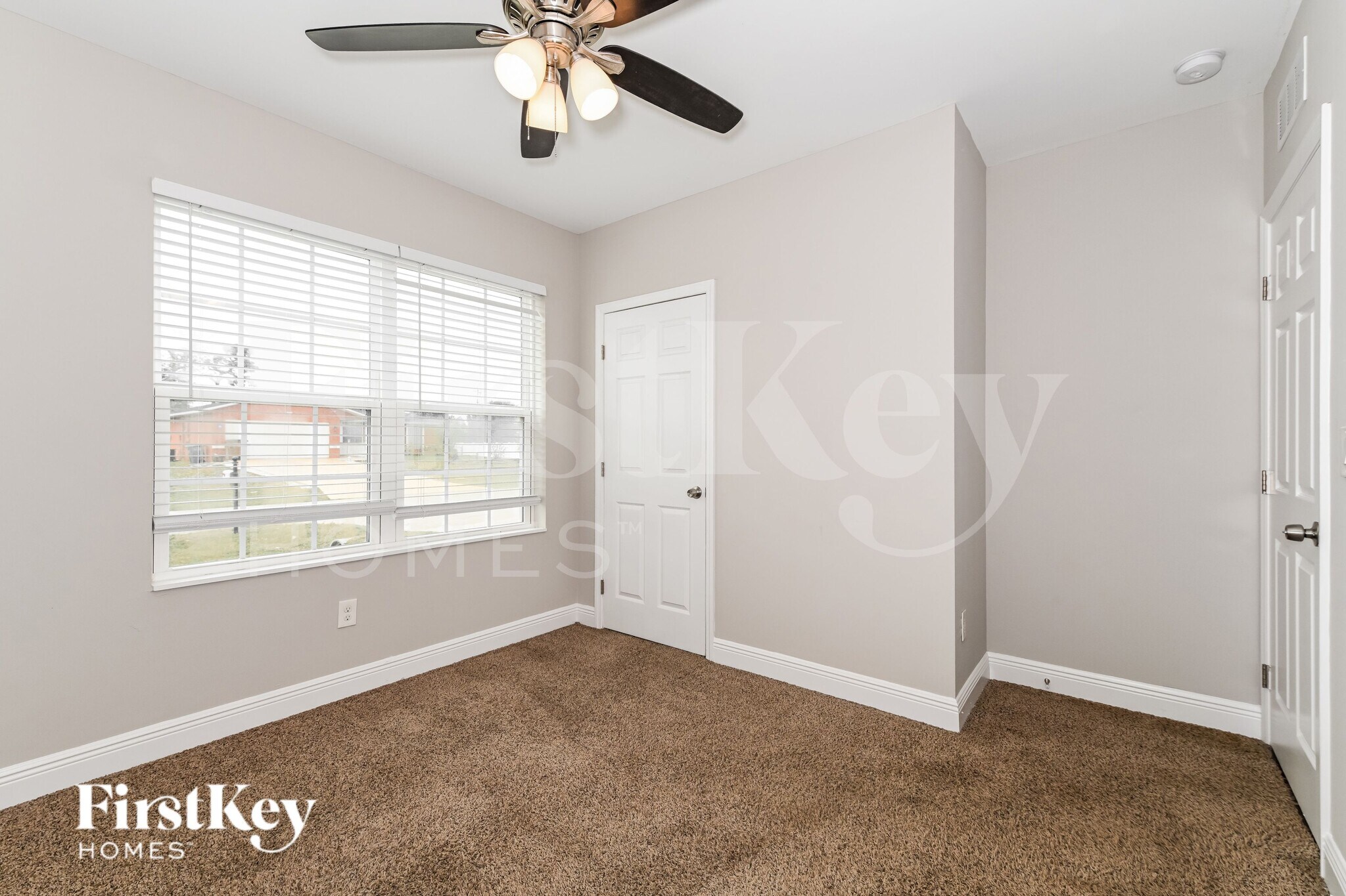 Building Photo - 631 SW 27th Terrace