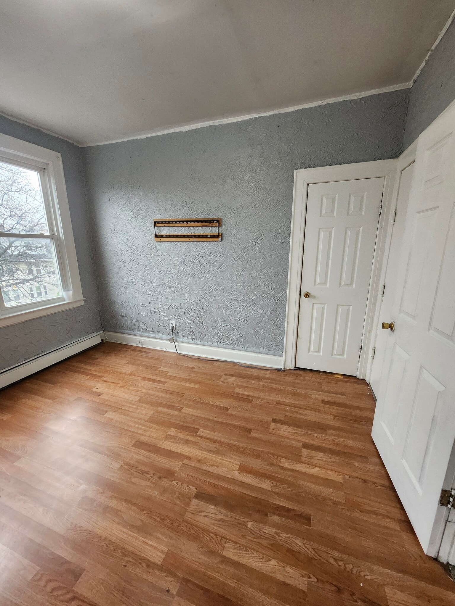 Main Bedroom - 32 Leo Pl
