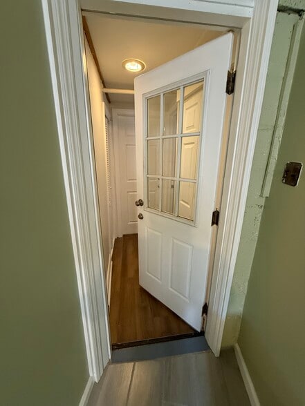 Building Photo - 18 Porter Rd