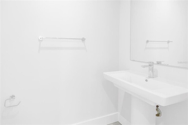 Building Photo - 275 1st Ave S