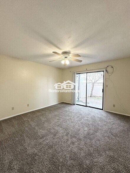 Building Photo - 9279 N 47th Dr