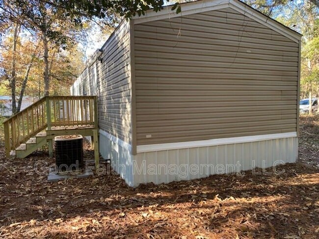 Building Photo - 3721 Byrd Rd