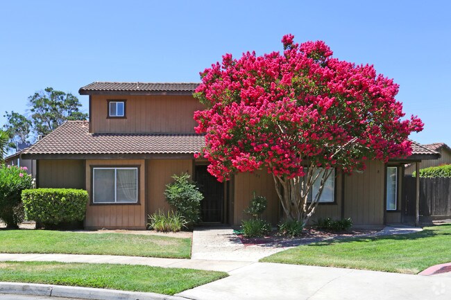 Building Photo - Ridgeview Meadows
