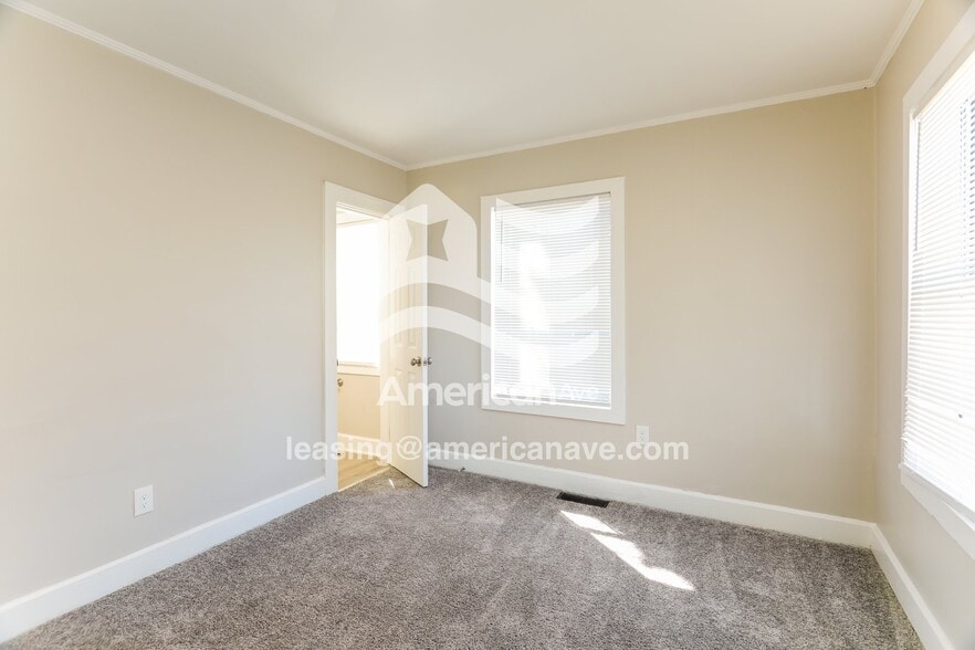 Building Photo - 8203 4th Ave S