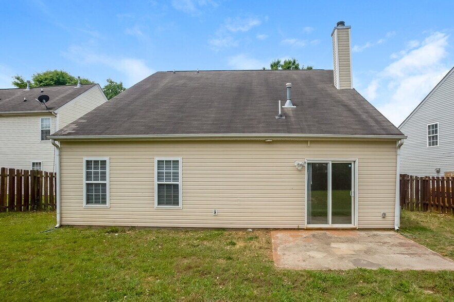 Building Photo - 1470 Kindred Cir NW