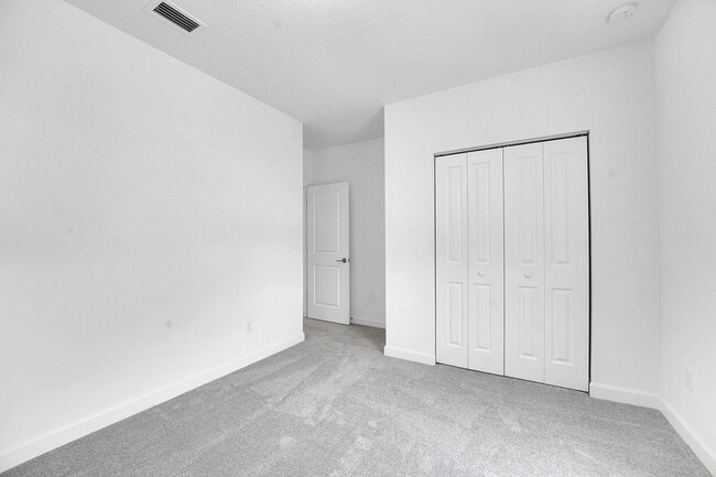 Building Photo - 3551 Angler Dr
