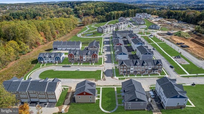 Building Photo - 219 Snow Ln