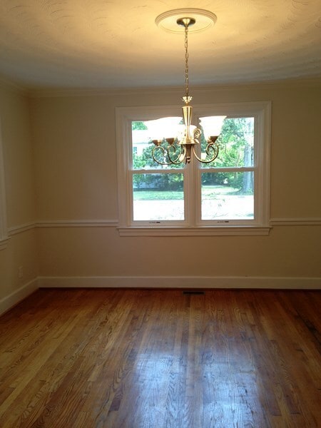 Building Photo - 1530 W Little Creek Rd