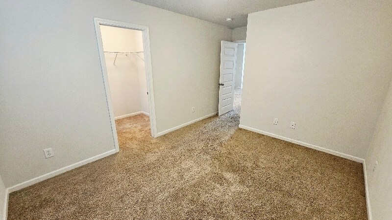 Building Photo - 276 Fenrose Dr