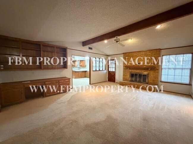 Building Photo - 1103 Scarlet Oaks Cir