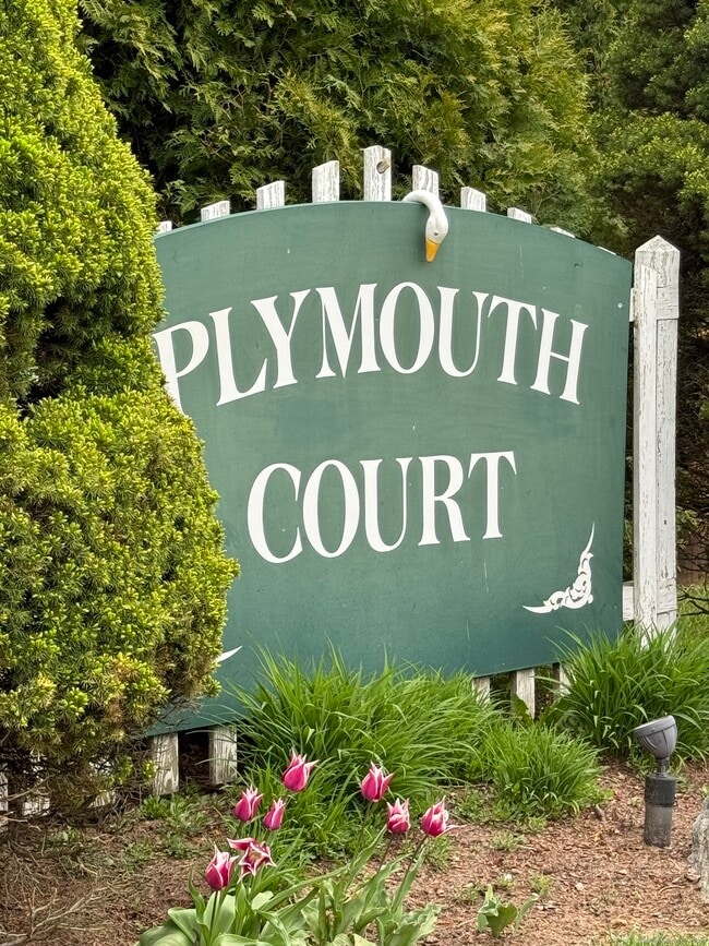 Building Photo - 14 Plymouth Ct