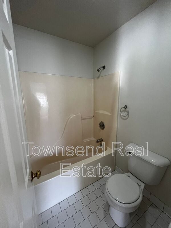 Building Photo - 1051 Ancestry Dr