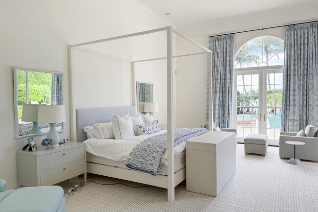 Building Photo - 1494 N Lake Wy