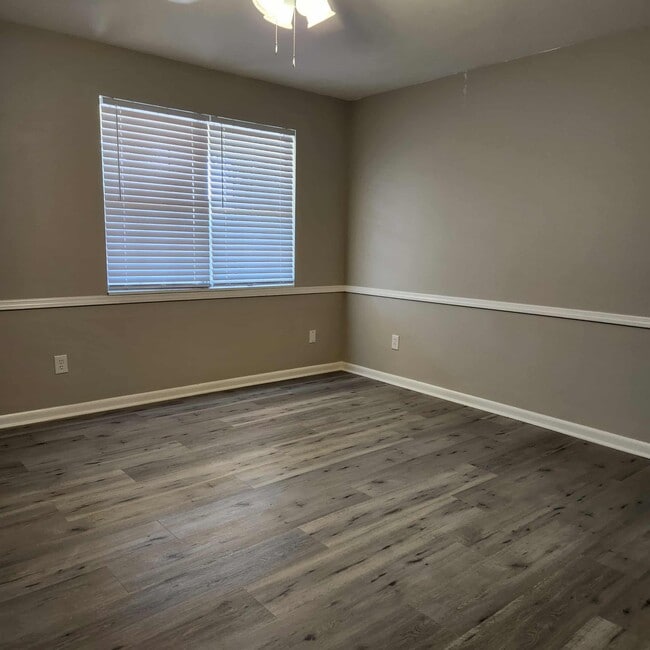 Building Photo - 1406 Hays St