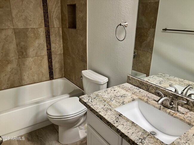 Building Photo - 2240 E Aire Libre Ave