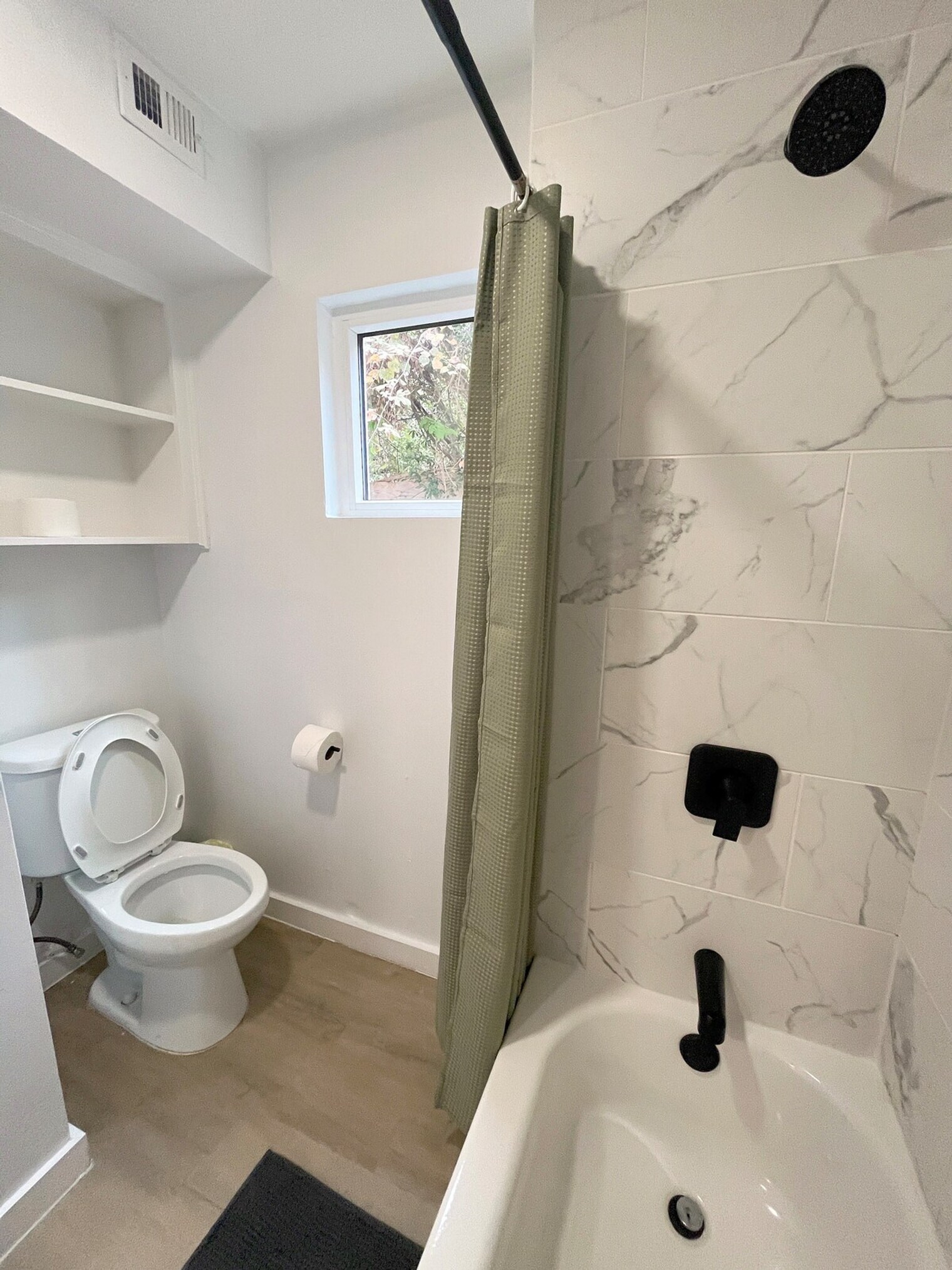 Building Photo - 6810 Lexington Rd