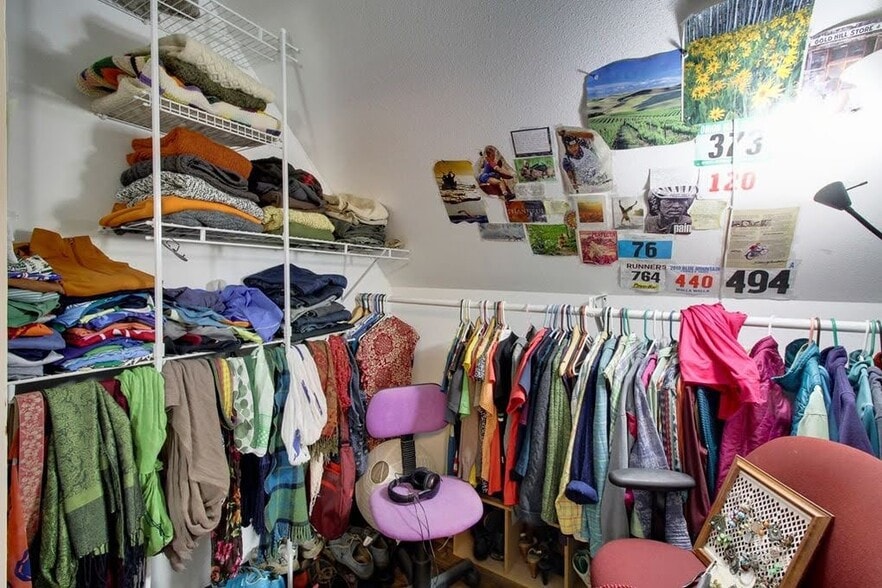 Building Photo - 1128 Hobson St