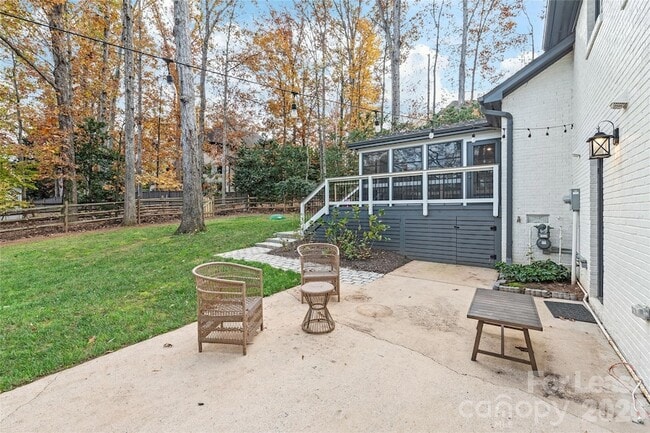 Building Photo - 3800 Terrebonne Ct
