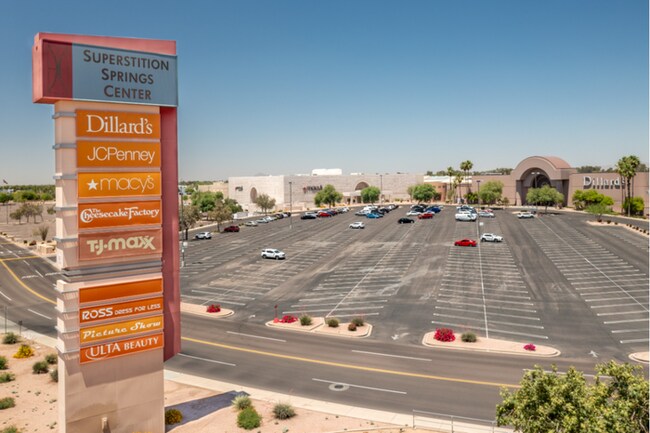 Building Photo - 2Bed/2Bath Furnished Condo in Superstition Springs -- Golf Course Views! -- Mesa, AZ!