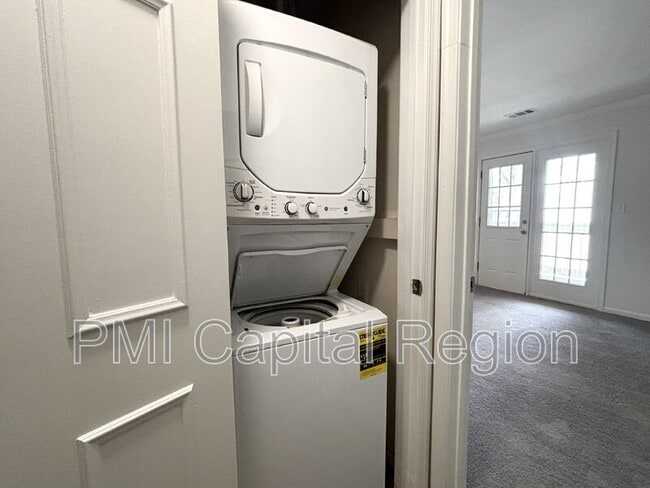 Building Photo - 13059 Shadyside Ln