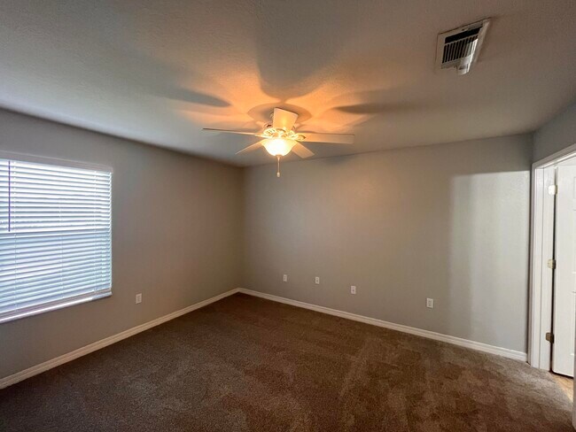 Building Photo - 305 Seclusion Blvd