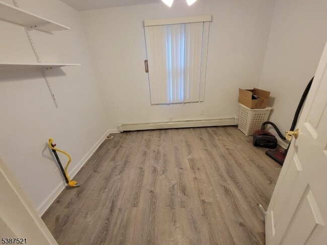 Building Photo - 5 Madison Ave