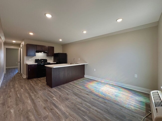 Building Photo - 1 Bedroom • 1 Bath Duplex on 23rd Street!