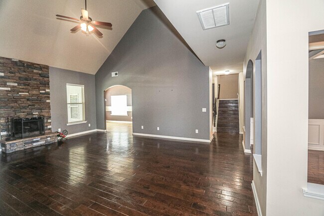 Building Photo - 1357 Highwoods Pass