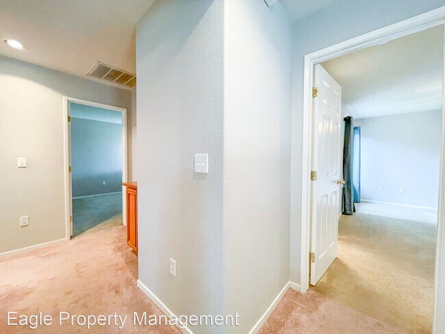 Building Photo - 3 br, 2.5 bath House - 4871 Timepiece Cir