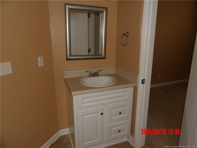 Building Photo - 1022 Wood Creek Dr
