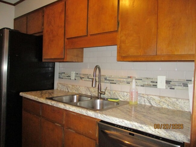 Building Photo - 459 Rachel Dr