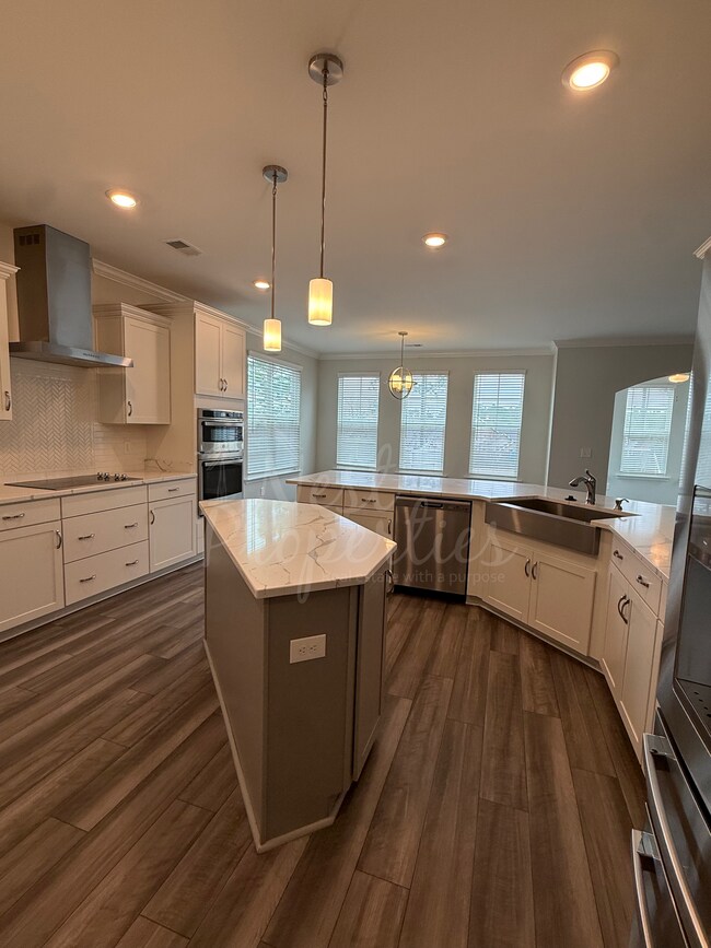 Building Photo - 143 Brockway Dr