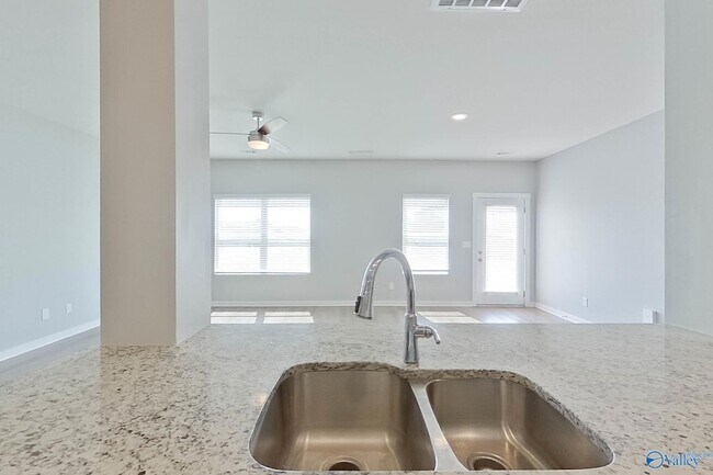 Building Photo - 6401 Upchurch Dr