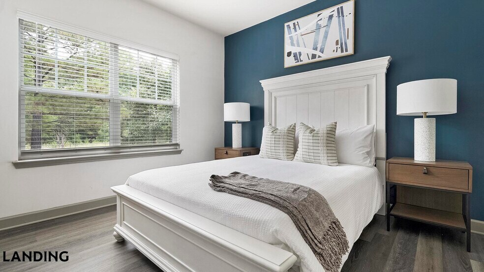 Building Photo - 11010 Northlake Landing Dr